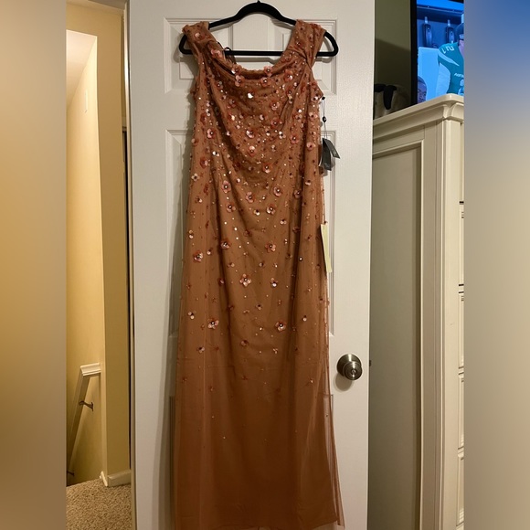 Adrianna Papell off shoulder beaded gown - Picture 11 of 11